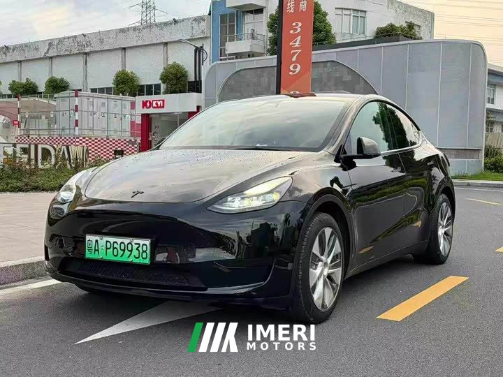 Tesla Model Y Edition - автомобиль из Китая