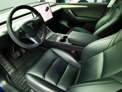 Tesla Model Y Edition - фото 6