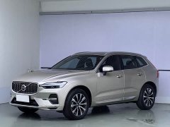 Volvo XC60 B5 AWDLuxury Edition - фото 1