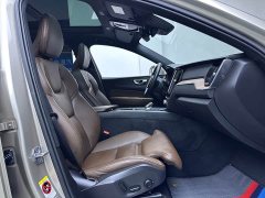 Volvo XC60 B5 AWDLuxury Edition - фото 12