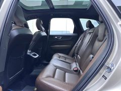 Volvo XC60 B5 AWDLuxury Edition - фото 9