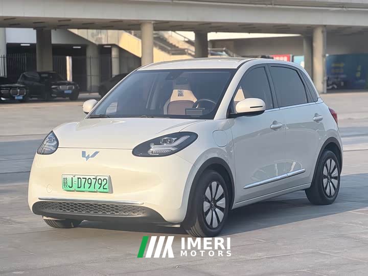 Wuling 333km - автомобиль из Китая