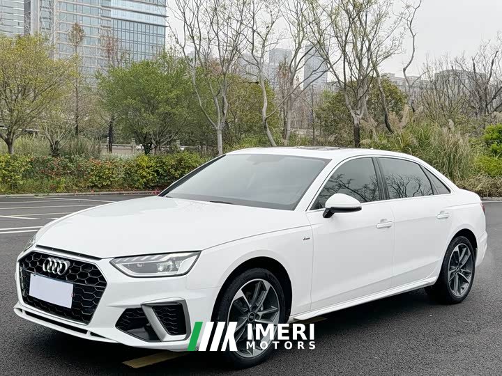 Audi A4L 40 TFSI Fashionable and Dynamic - автомобиль из Китая