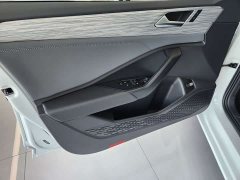 Volkswagen Sagitar 30 million units selected 300TSI DSG transcendent version - фото 3