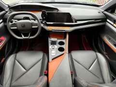 Changan UNI-V 1.5T premium - фото 6