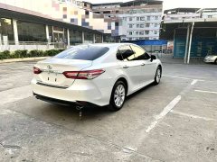 Toyota Camry 2.0G Deluxe Edition - фото 7