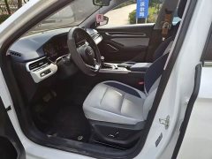 Geely Emgrand 4th generation 1.5L CVT flagship - фото 4