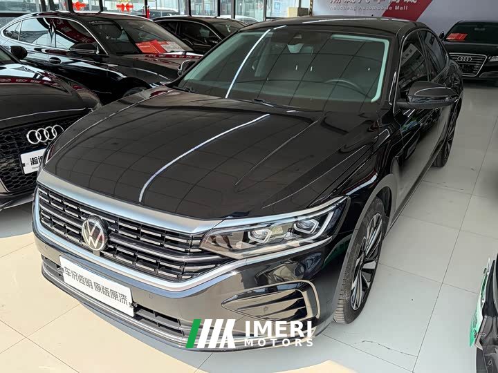 Volkswagen Passat 330TSI Deluxe Edition - автомобиль из Китая