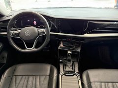 Volkswagen Passat 330TSI Deluxe Edition - фото 8