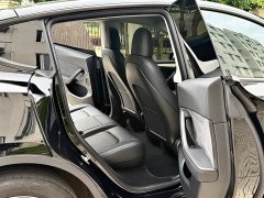 Tesla Model Y standard range rear-wheel drive version - фото 8