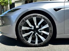 Tesla Model 3 facelift, long-range all-wheel drive version - фото 14