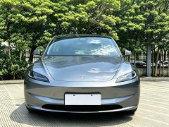 Tesla Model 3 facelift, long-range all-wheel drive version - фото 2