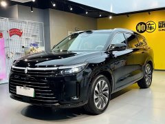 AITO Wenjie M7 1.5T four-wheel drive Plus version 5 seats - фото 1