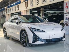 Lynk & Co JiFox Alpha S5 560MAX 185kW - фото 2