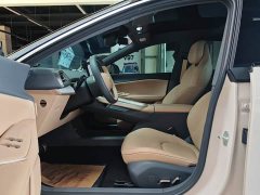 Lynk & Co JiFox Alpha S5 560MAX 185kW - фото 7