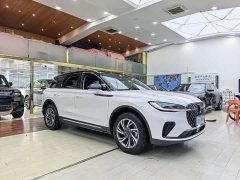 Lynk & Co Adventurer 2.0T two-wheel drive exclusive edition - фото 3