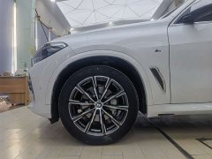 BMW X5 2022 facelift xDrive 30Li exclusive M sports package - фото 15