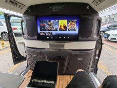 Denza D9 Pioneer Four-Seat Founder Edition - фото 6
