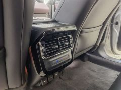 Land Rover Range Rover Evoque PHEV 2023 Evoque L P300e Plug-in Hybrid - фото 10