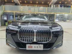 BMW 7 Series 2023 740Li M Sport Package - фото 2