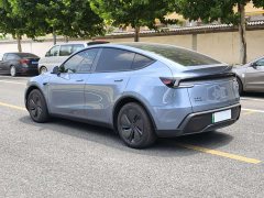 Tesla Model Y 2025 rear-wheel drive version - фото 3