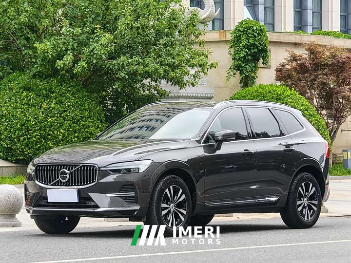 Volvo XC60 B5 AWD Luxury Edition - автомобиль из Китая