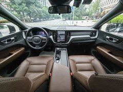 Volvo XC60 B5 AWD Luxury Edition - фото 11