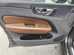 Volvo XC60 B5 AWD Luxury Edition - фото 16