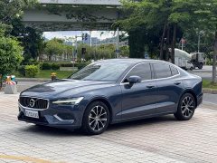 Volvo S60 T4 Momentum Luxury Edition - фото 1