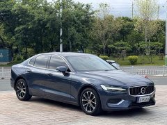 Volvo S60 T4 Momentum Luxury Edition - фото 3
