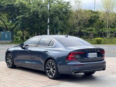 Volvo S60 T4 Momentum Luxury Edition - фото 4