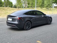 Tesla Model 3 rear-wheel drive version - фото 4