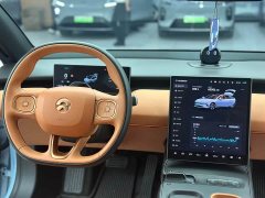 NIO ET5T 75kWh Touring - фото 13