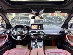 BMW 5 Series 530Li Leading M Sports Package - фото 12