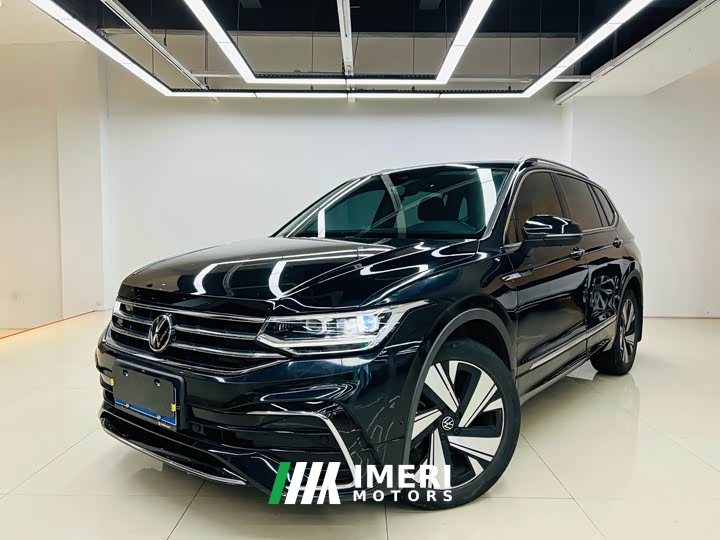 Volkswagen Tiguan L 330TSI automatic two-wheel drive R-Line version - автомобиль из Китая