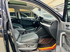 Volkswagen Tiguan L 330TSI automatic two-wheel drive R-Line version - фото 10