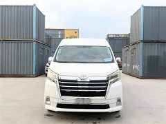 Lynk & Co HIACE 3.5L automatic 13-seat - фото 2