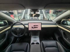 Tesla Model Y 2022 facelift, long-range all-wheel drive version - фото 9