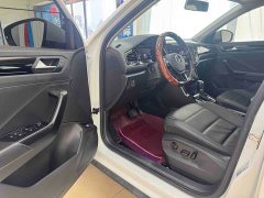 Lynk & Co T-ROC 280TSI DSG two-wheel drive Comfort Smart Connected Edition - фото 7