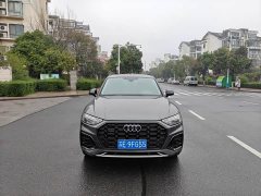 Audi Q5L 40T luxury and dynamic - фото 1