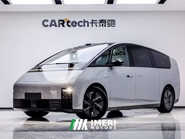 Li Auto Ideal MEGA Ultra smart refresh version - автомобиль из Китая