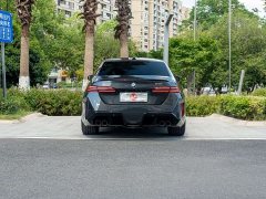 BMW M5 New Energy M5 - фото 5