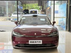 Stelato Xiangjie S9 2026 extended range Ultra rear drive 53kWh (192-line lidar) - фото 2