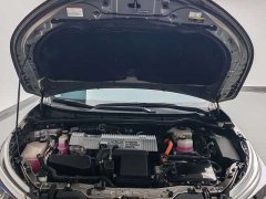 Toyota Corolla Dual Engine E 2020 1.8L E-CVT Comfort Edition - фото 20