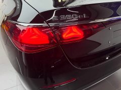 Mercedes-Benz E-Class New Energy E 350 e L plug-in hybrid sedan - фото 17