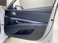 Lexus Elantra 2022 1.5L CVT LUX Premium Edition - фото 10
