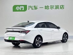 Lexus Elantra 2022 1.5L CVT LUX Premium Edition - фото 3