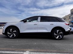 Audi Q5 e-tron 40 e-tron Shiny Mecha Suit - фото 3