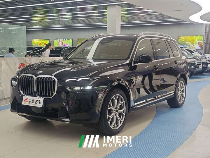 BMW X7 xDrive40i Leading Luxury Package - автомобиль из Китая