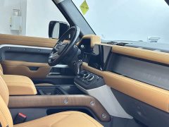 Land Rover Defender 2022 110 P400 Dark Special Edition - фото 14